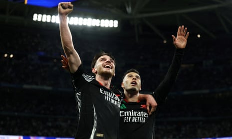 Gabriel Martinelli celebrates scoring with Declan Rice