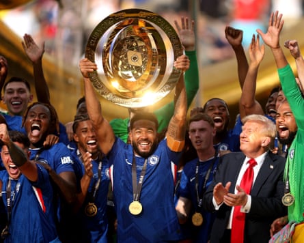 Chelsea players were bemused erstwhile Trump did not time off nan podium erstwhile they lifted nan Club World Cup.