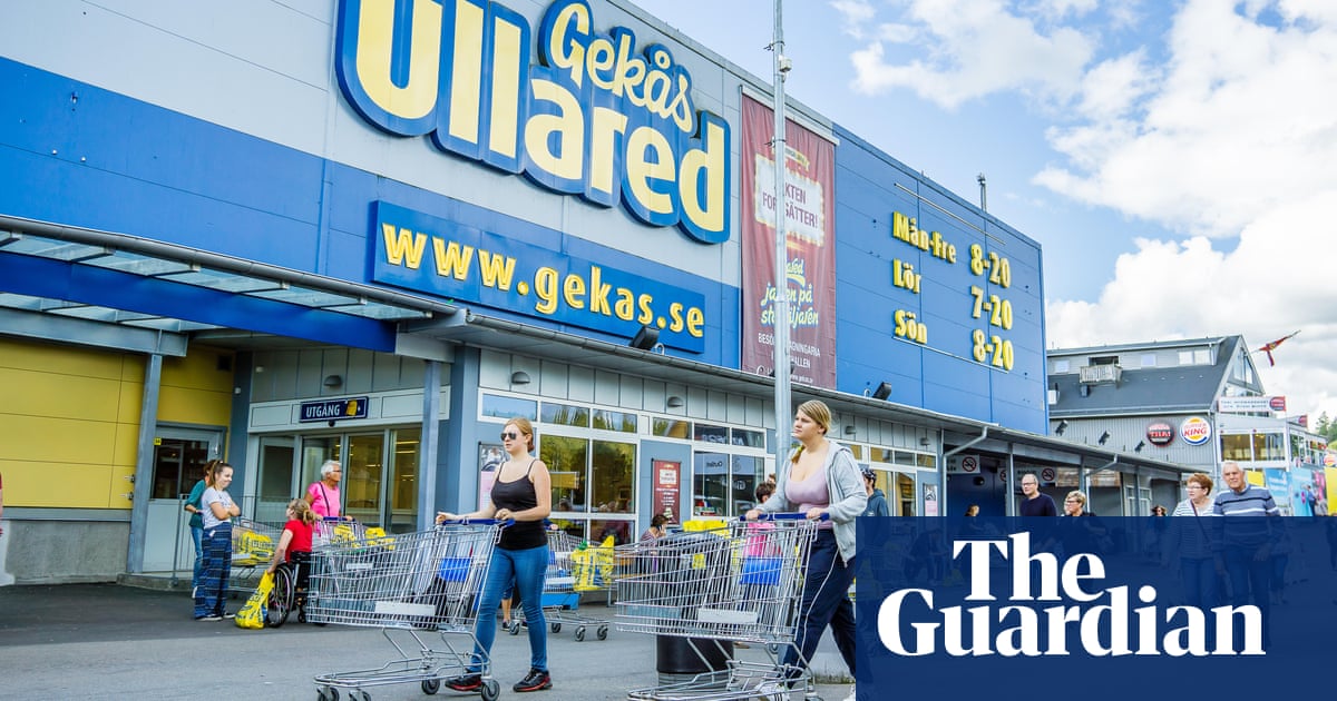 Come Mall Ye Faithful 40 000 Festive Shoppers To Hit Swedish