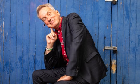 Frank Skinner photographed in London by Antonio Olmos for the Observer.