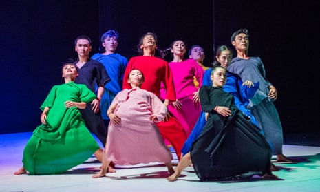 Cloud Gate 2 review – Taiwanese troupe serve up a fierce and fishy dish ...