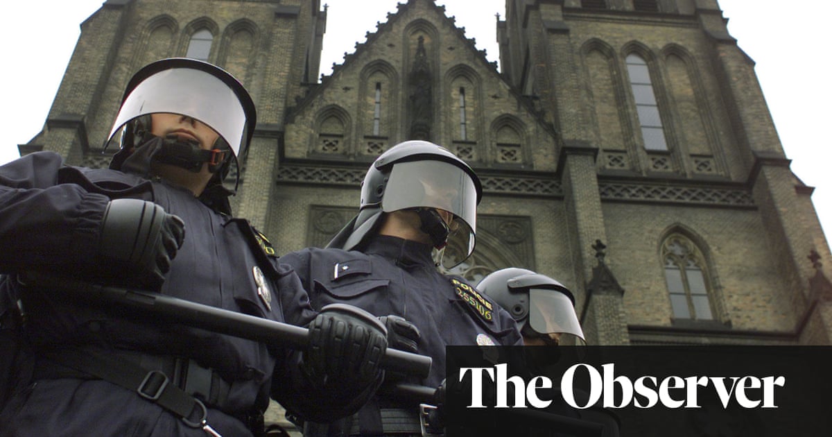 Prague prepares for England fans’ long weekend with ‘anti-conflict units’