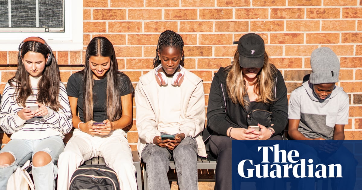 Canada's Social Media Ban for Under-16s Goes to Parliament