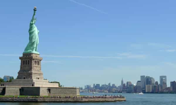 The Statue Of Liberty Was Built To Welcome Immigrants That Welcome Must Not End Dave Eggers Books The Guardian