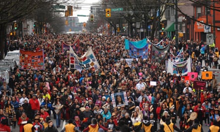 Vancouver, Canada. 14th Feb, 2015. People attend a rally in remembrance of the missing and murdered women and girls in Vancouver’s Downtown Eastside, Canada, on Feb. 14, 2015. © Sergei Bachlakov/Xinhua/Alamy Live News<br>EG325X Vancouver, Canada. 14th Feb, 2015. People attend a rally in remembrance of the missing and murdered women and girls in Vancouver’s Downtown Eastside, Canada, on Feb. 14, 2015. © Sergei Bachlakov/Xinhua/Alamy Live News