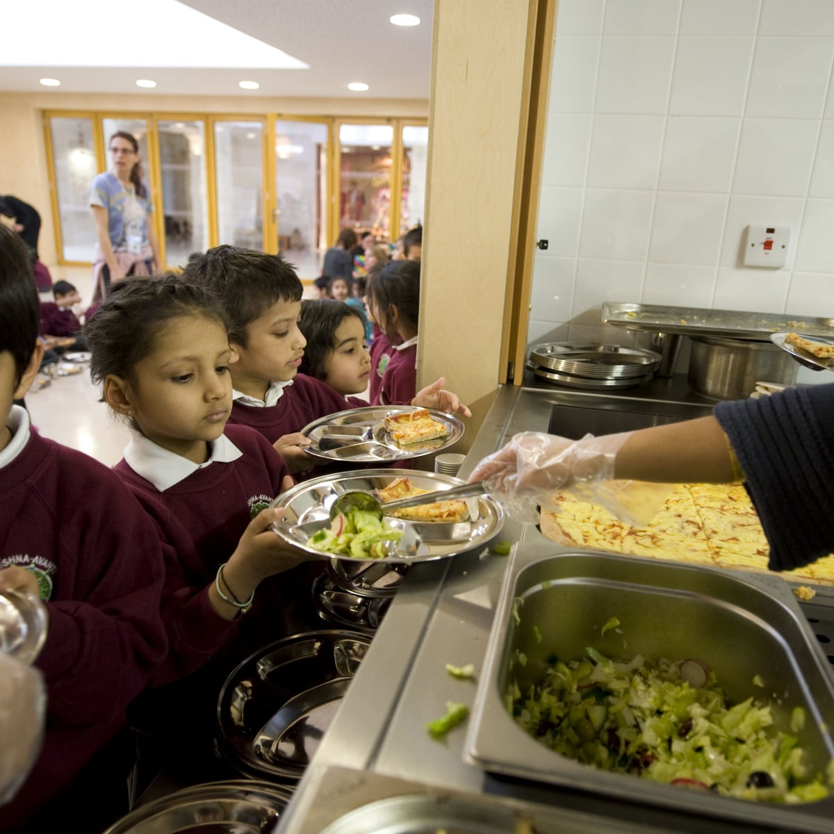 Cuts Could Serve Up An End To Free Healthy School Dinners For Infants School Meals The Guardian