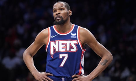 Brooklyn Nets owner sides with staff as Kevin Durant steps up