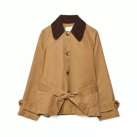 Stradivarius short waxed trenchcoat, in beige, with belt.