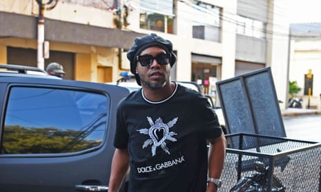 Ronaldinho arrives at the public prosecutor’s office in Asunción, the Paraguayan capital, on Thursday.