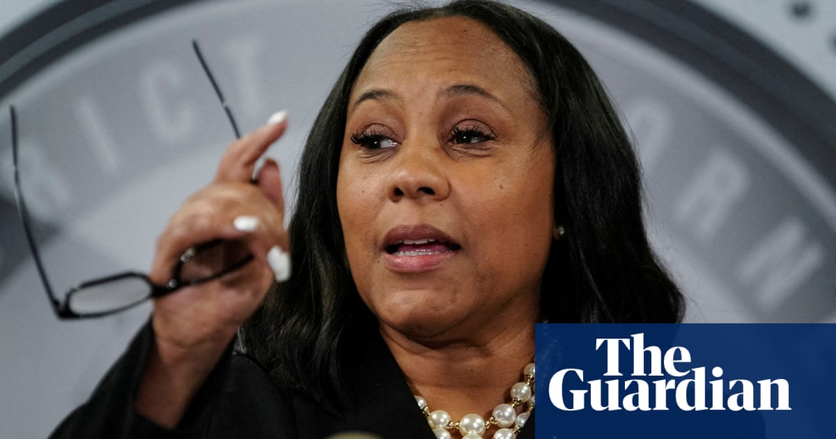 Окръжният прокурор на окръг Фултън е наредено да свидетелства по