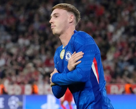 Cole Palmer, do Chelsea, lesionado.