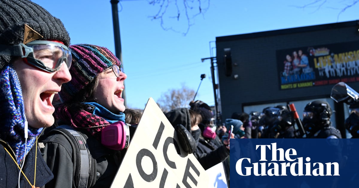 Minneapolis citizens on protecting their neighbours from ICE podcast