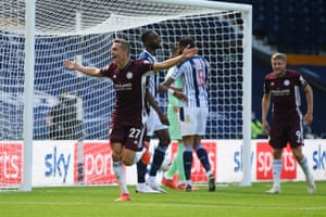 Castagne celebrates.