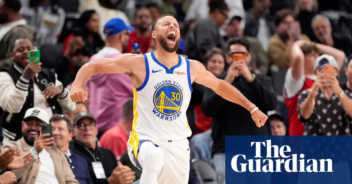 Curry and Green roll back the years to keep Warriors' season alive: For one night, we're us'