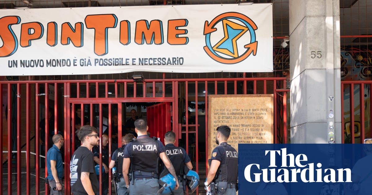 Hundreds camp in Rome heatwave as Meloni government cracks down on squats