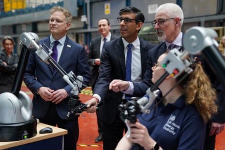 Rishi Sunak and Grant Shapps visiting Culham Science Centre in Abingdon this morning, to coincide with the publication of the government’s energy security plan.