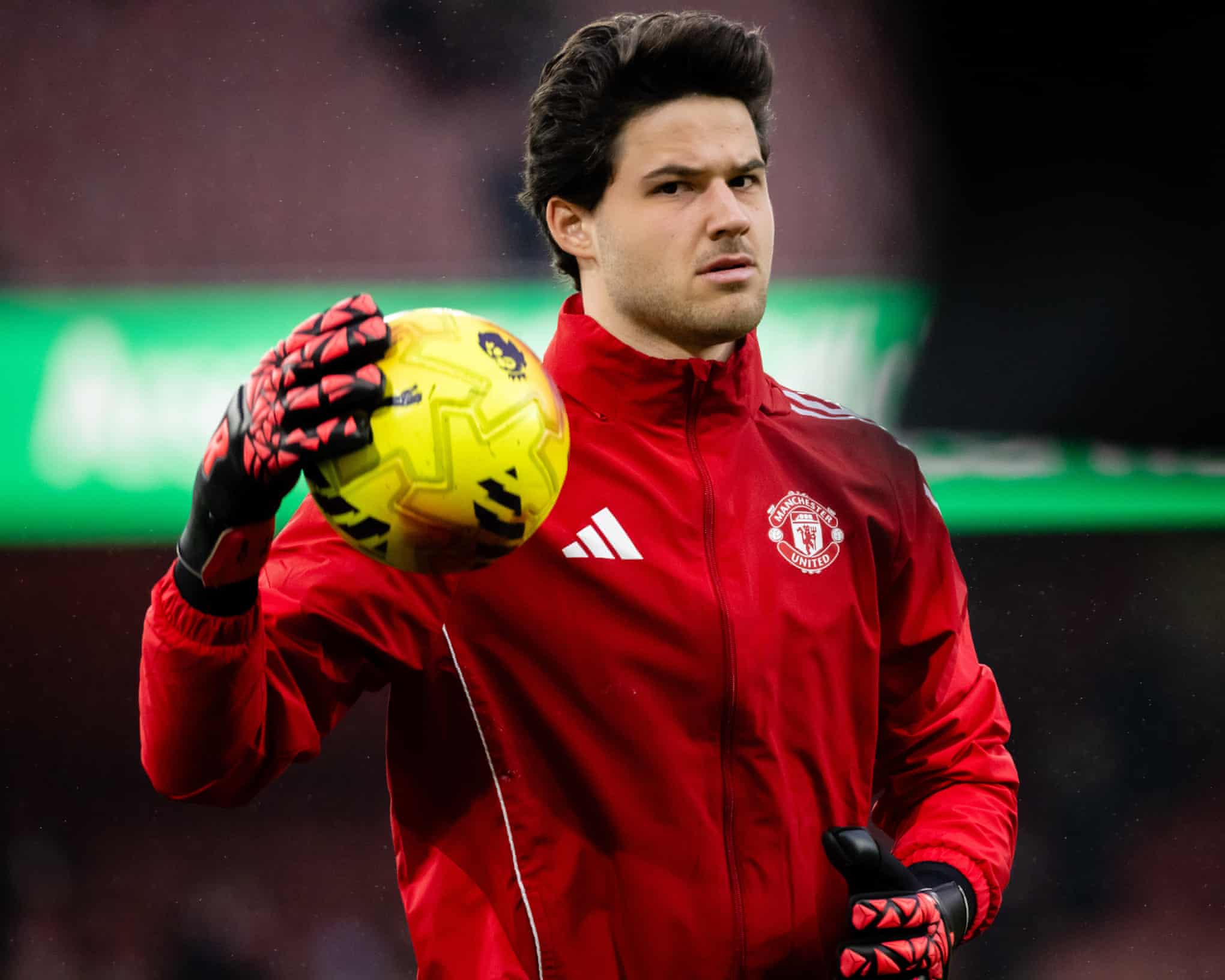 Senne Lammens Thrives in Premier League’s Physical Gauntlet for Manchester United Senne Lammens Thrives in Premier League’s Physical Gauntlet for Manchester United