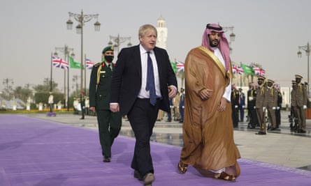 Crown Prince Mohammed bin Salman Al Saud (R) welcomes Boris Johnson in Riyadh this week.