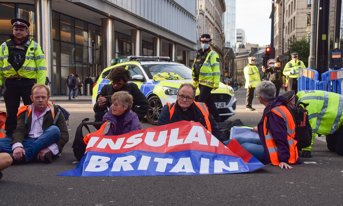 Insulate britain m25