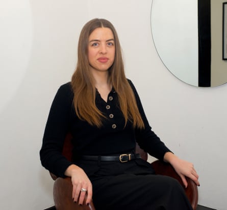 Chloe before her fake fringe.