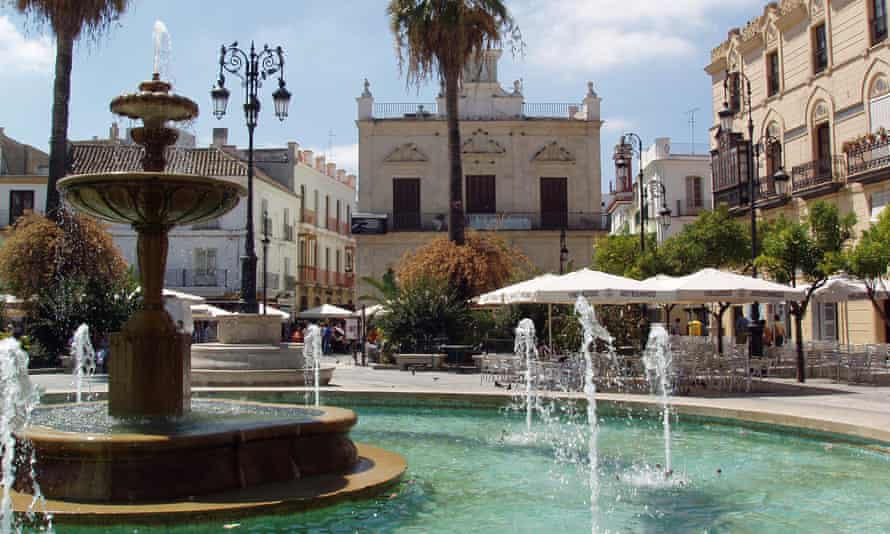 Fuente en el centro Plaza del Cabildo de Sanlúcar de Barrameda.