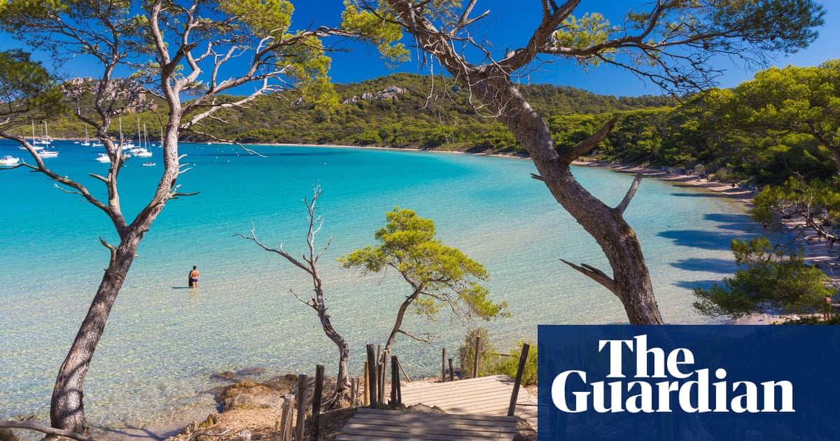 ‘Enticed through the gates of heaven’: readers’ best French beaches