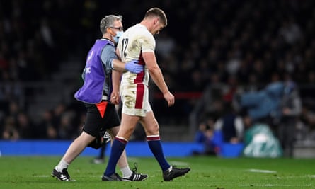 England’s Owen Farrell goes off injured against Australia