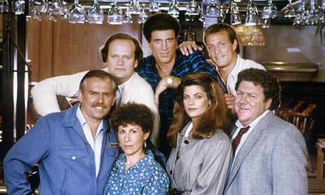 Cheers - 1982-1993<br>Editorial use only. No book cover usage. Mandatory Credit: Photo by Paramount Tv/Kobal/REX/Shutterstock (5886105w) John Ratzenberger, Rhea Perlman, Kirstie Alley, George Wendt, Woody Harrelson, Ted Danson, Kelsey Grammer Cheers - 1982-1993 Paramount TV USA TV Portrait