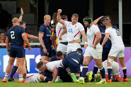 England celebrate after scoring a try during the 40-5 win over the USA at Audi Field
