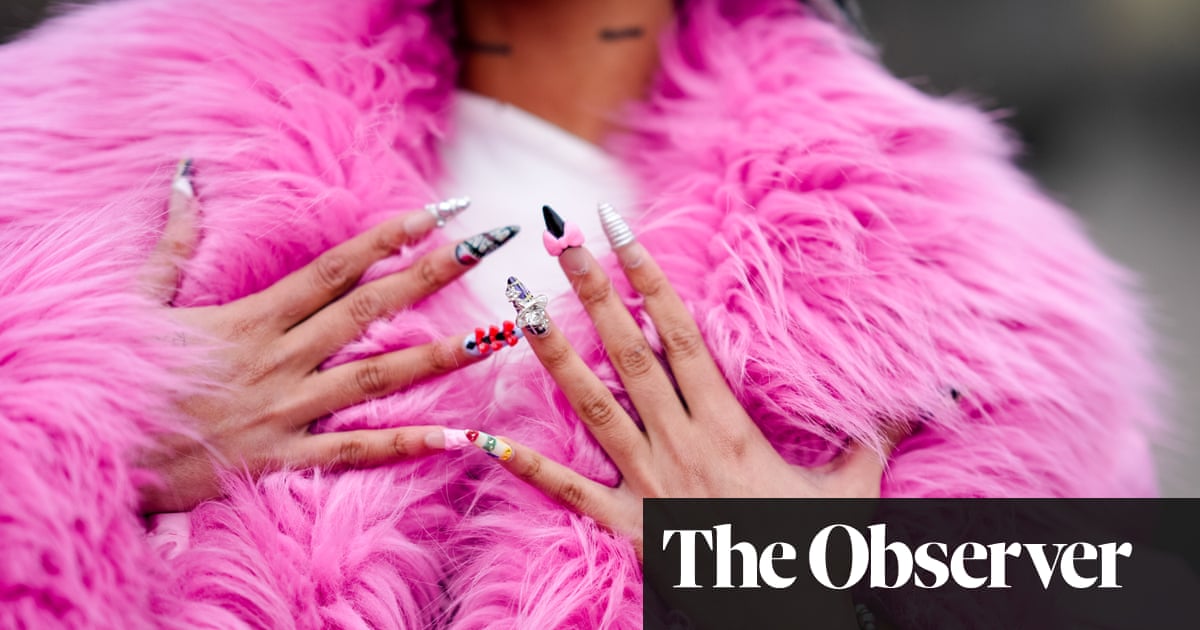 Skins and feathers are as cruel as fur, the fashion industry is told Skins and feathers are as cruel as fur, the fashion industry is told