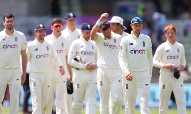 Joe Root leads his players from the pitch at the end of the fourth day of the second Test against New Zealand