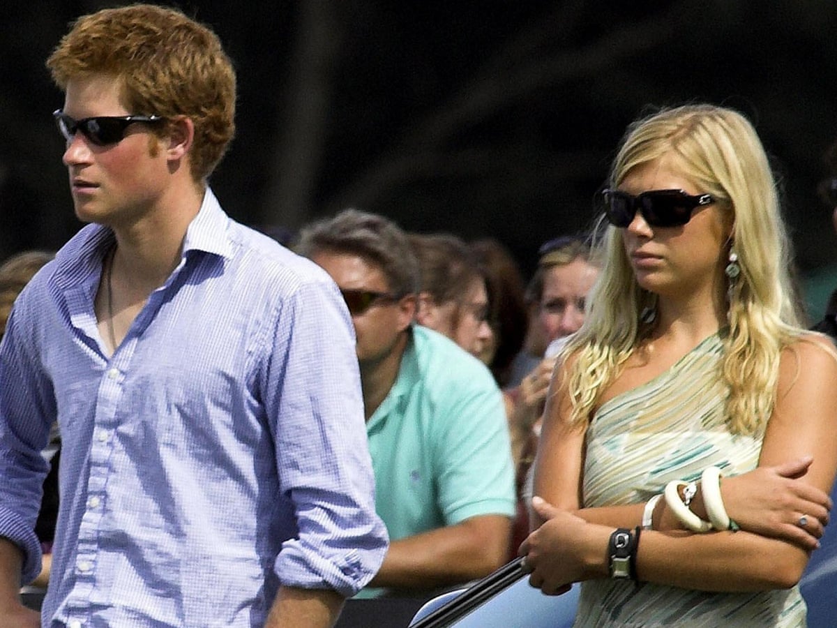 Chelsy Davy rejected royal life after alleged unlawful intrusion by Mirror Group journalists, court documents say – as it happened | Media | The Guardian