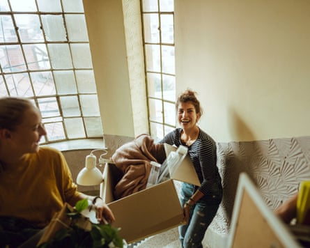 Students are moving into a new flat