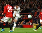 Leeds stun Manchester United after Okafor double and Martínez red card for hair-pull