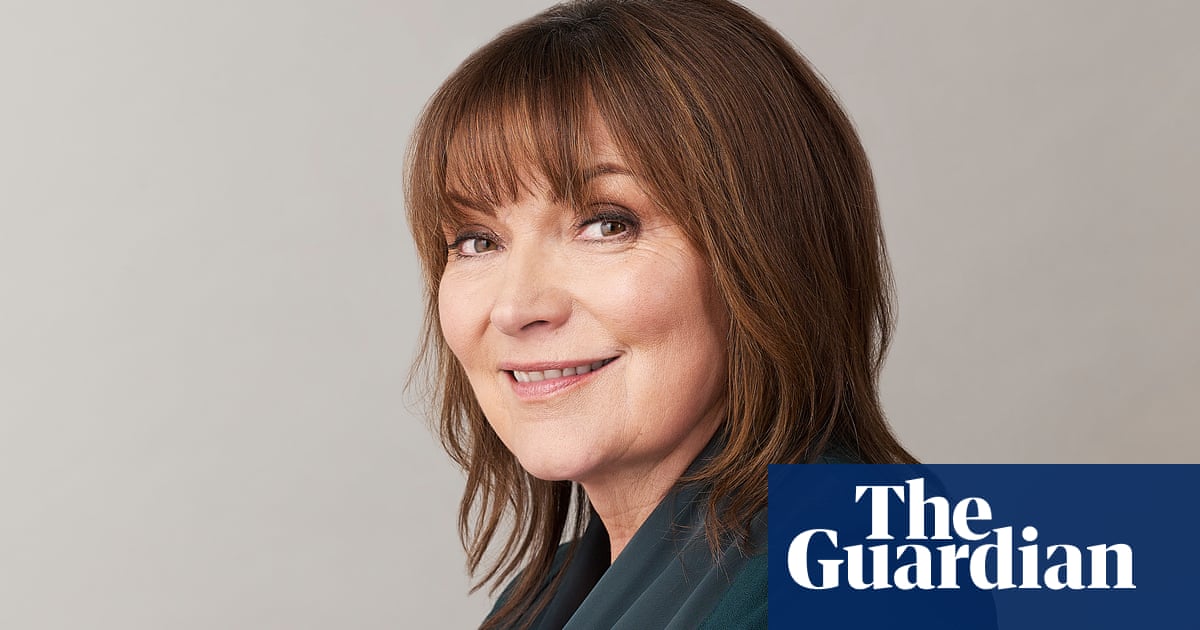 ‘Let them talk for a wee bit, then go in for the kill!’ Lorraine Kelly on tough interviews and going rogue