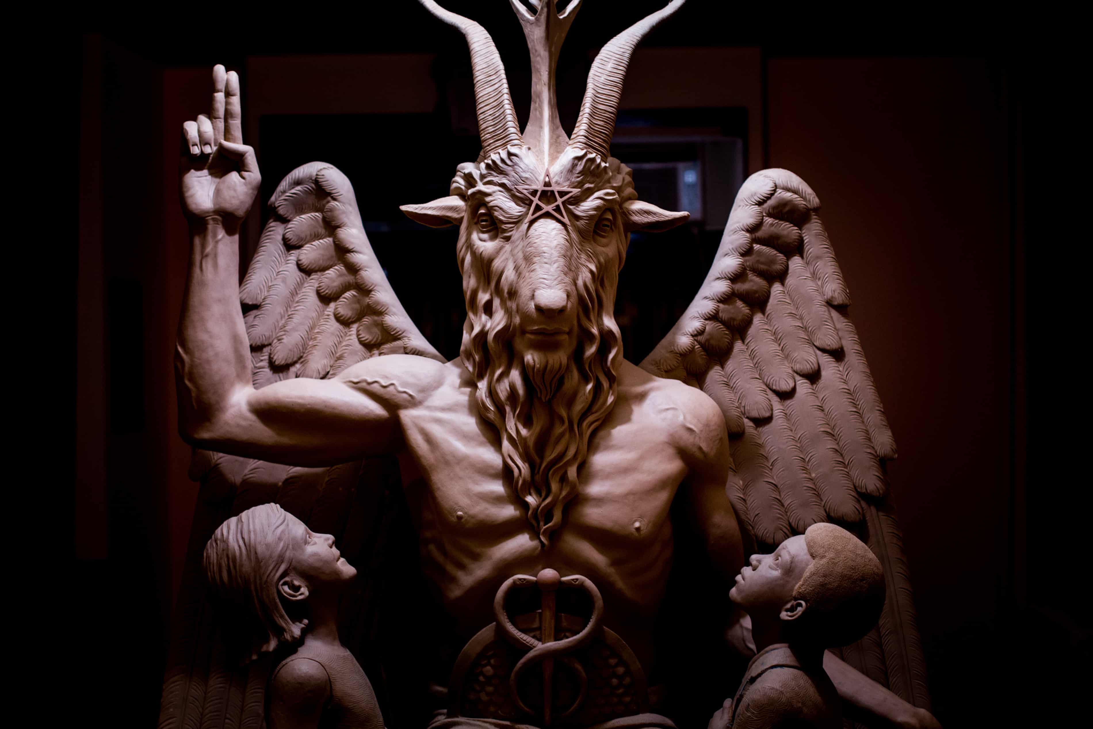 Ohio Satanic Temple to offer religious program for elementary school students (theguardian.com)