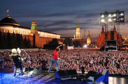 Paul McCartney performing in Red Square in 2003.
