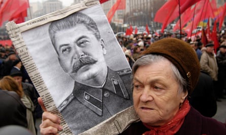 Celebrating the 88th anniversary of the Bolshevik revolution on Independence square in Kiev, Ukraine, in 2005.