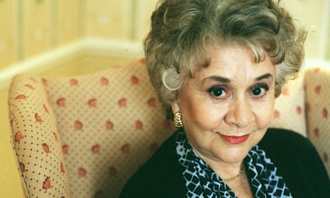 joan plowright