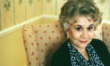 Joan Plowright in 2001.