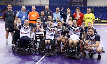 L'équipe de la ligue de rugby en fauteuil roulant d'Angleterre célèbre 