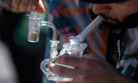 Secondhand bong smoke worse than that from tobacco, study finds | Cannabis | The Guardian Secondhand bong smoke worse than that from tobacco, study finds | Cannabis | The Guardian