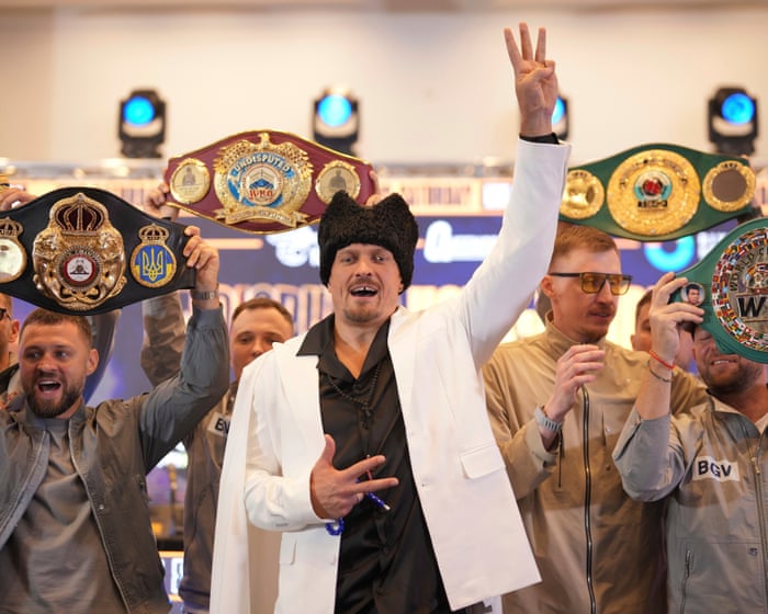 Oleksandr Usyk vacates heavyweight title belts but insists he is not retiring