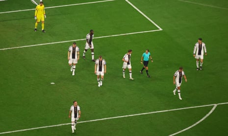 Germany players look dejected after Costa Rica’s Juan Pablo Vargas scored their second goal