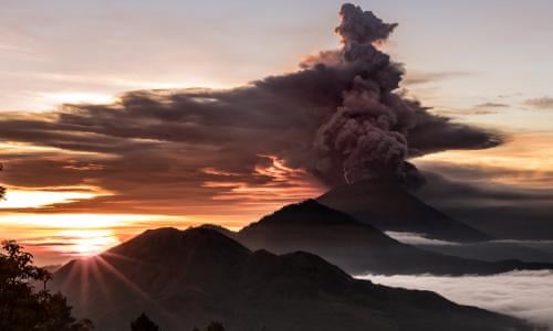 Mount Agung Bali Airport Closed As Volcano Alert Raised To