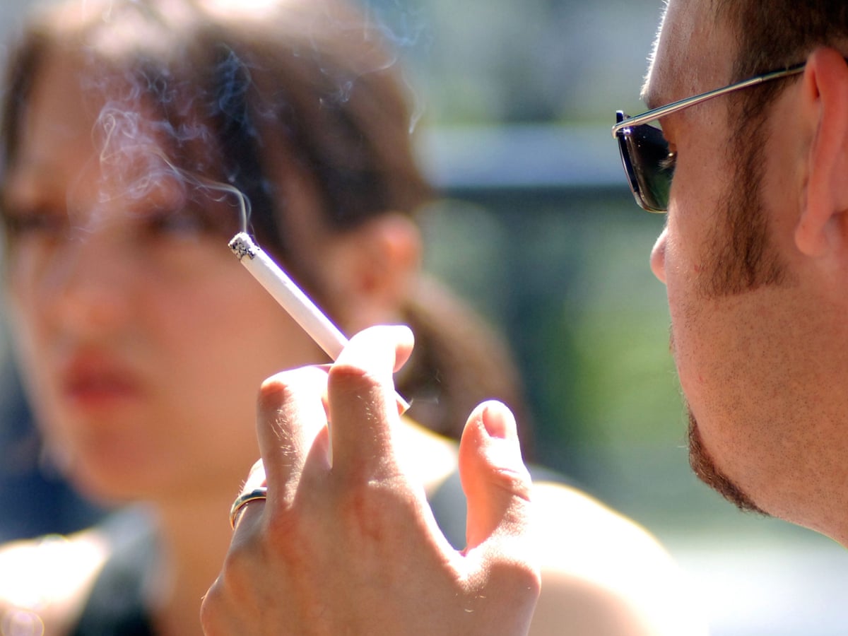 cigarettes vs alcohol deaths Drinking vs smoking – which is worse? Quiz – Channel 4 News cigarettes vs alcohol deaths Drinking vs smoking – which is worse? Quiz – Channel 4 News