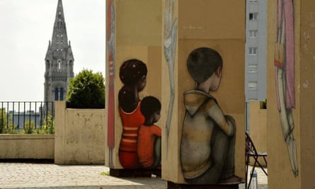 Murals on pillars, Paris.