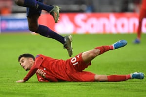 Coutinho falls down.