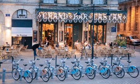Bike-share bicylcles outside Bordeaux’s Grand Bar Castan.