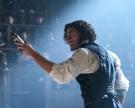 Oscar Isaac in Frankenstein.